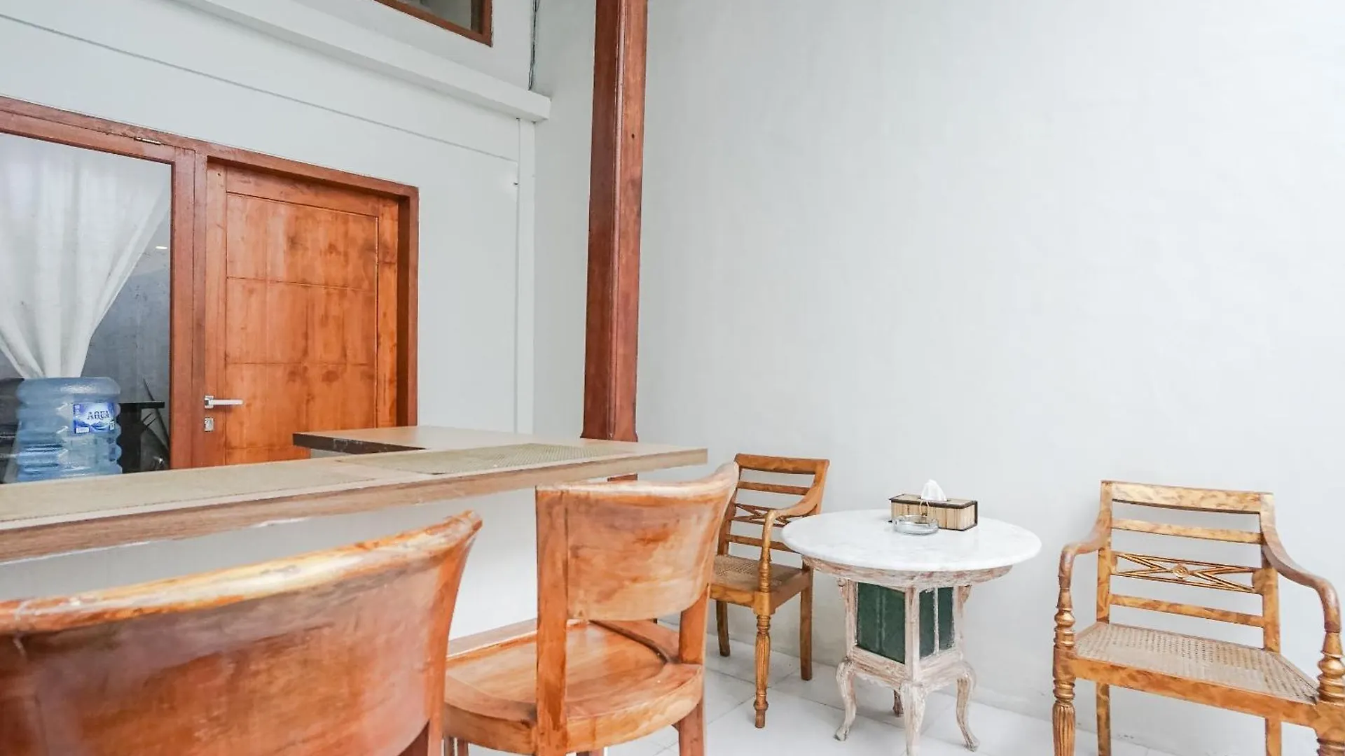 Balitung Villa Seminyak  塞米亚克